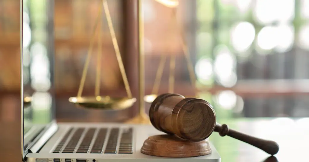 وکیل آنلاین در اراک